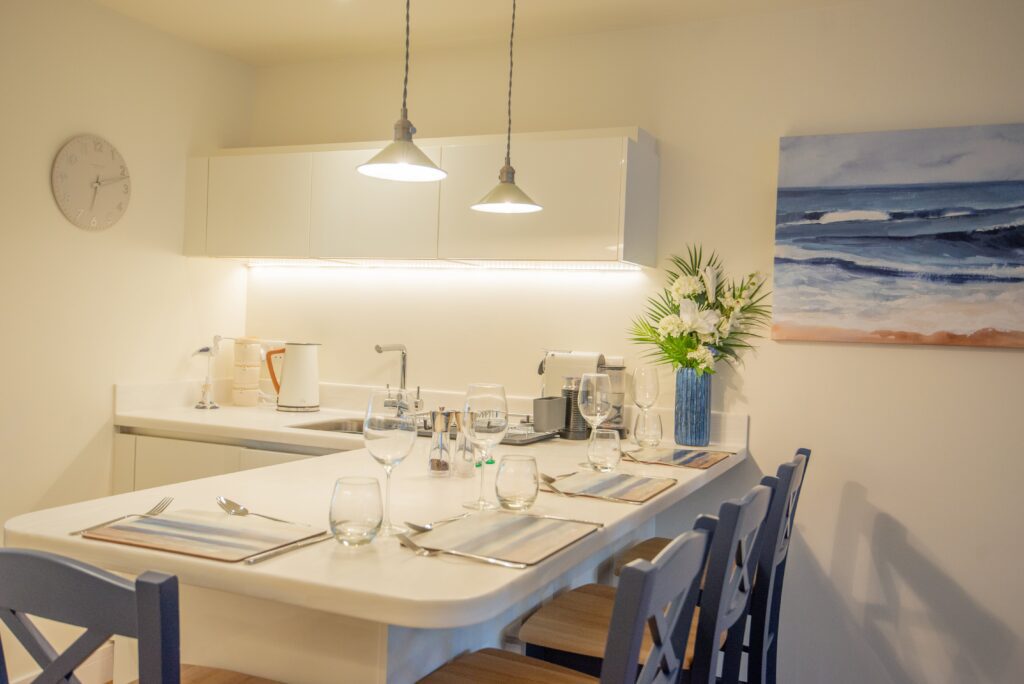 Stones Throw and Seascape Dining area - Luxury holiday apartments in Kent